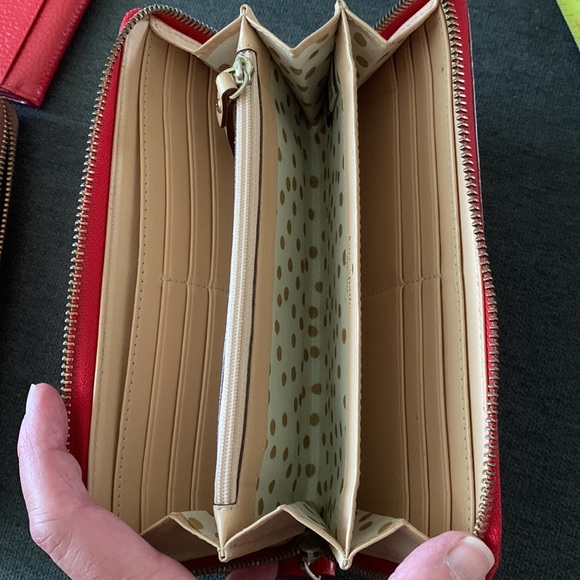 Kate Spade New York red continental wallet - Picture 5 of 5